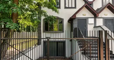 Propriété commerciale 300 m² dans Varsovie, Pologne