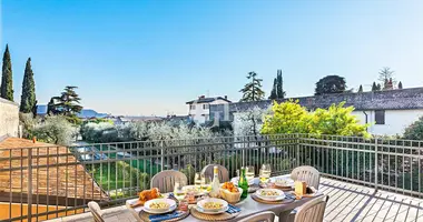 Apartamento 6 habitaciones en Toscolano Maderno, Italia