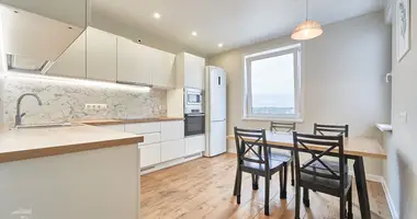 Двухкомнатная квартира с хорошим ремонтом.  в Минск, Беларусь