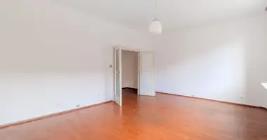 Mieszkanie 2 pokoi w Warszawa, Polska