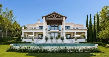 6 bedroom house in Spain