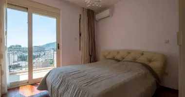 Wohnung in Becici, Montenegro