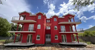 Apartamento 3 habitaciones en Montenegro