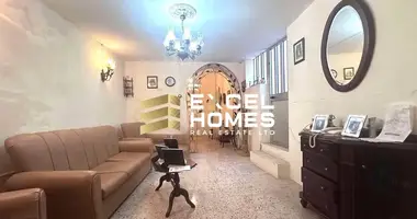 Dom 3 pokoi w Birkirkara, Malta