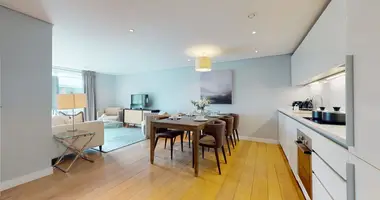 3 bedroom apartment in London, United Kingdom
