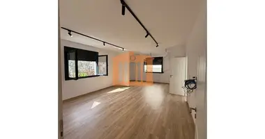 Commercial property 200 m² in Bashkia Durres, Albania
