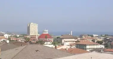 Apartamento 9 habitaciones en Grottammare, Italia