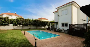 Villa in Paralimni, Zypern