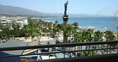 Mieszkanie 3 pokoi w Marbella, Hiszpania