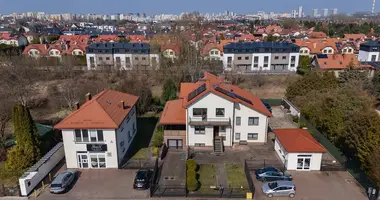 Dom 10 pokojów w Warszawa, Polska