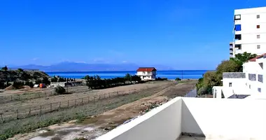 Szeregowiec 3 pokoi w Loutraki Perachora Agioi Theodoroi Municipality, Grecja