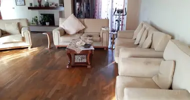 4 bedroom apartment in Tirana Municipality, Albania