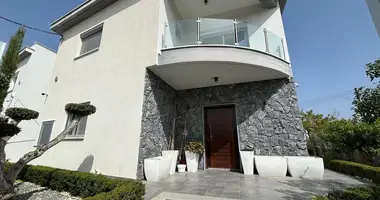 Haus 3 Schlafzimmer in Parekklisia, Zypern