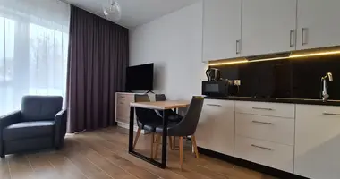 Mieszkanie 1 pokój w Warszawa, Polska