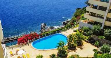 Apartamento 5 habitaciones en Funchal, Portugal