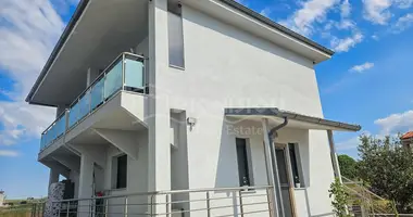 Квартира 4 спальни в Паралия Диониси ( Дионисиоу), Греция
