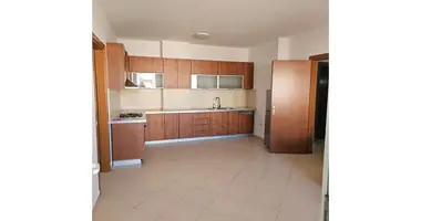 Apartamento 4 habitaciones en Tirana Municipality, Albania