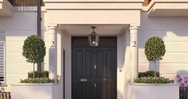 4 bedroom house in London, United Kingdom