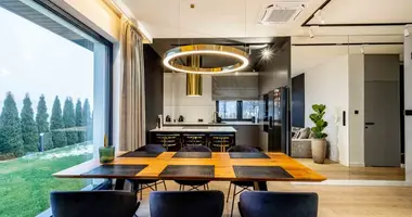 Dom w Siekierki Male, Polska