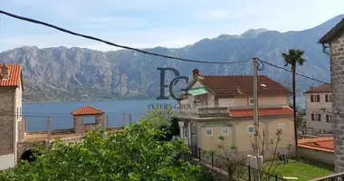 2 bedroom house in Prcanj, Montenegro