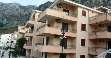 Квартира 1 комната в Рисан, Черногория