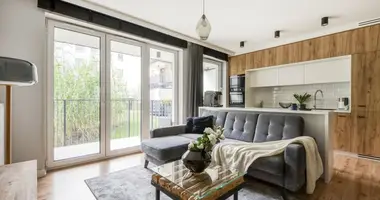 Commercial property 58 m² in Warsaw, Poland