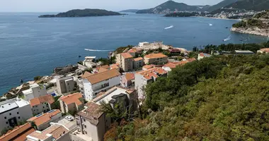 Plot of land in Sveti Stefan, Montenegro