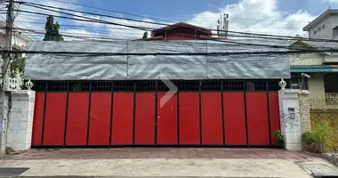Commercial property 351 m² in Sangkat Teuk L'ak Ti Pir, Cambodia