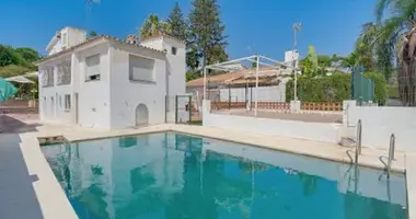 Haus 2 Schlafzimmer in San Pedro Alcantara, Spanien