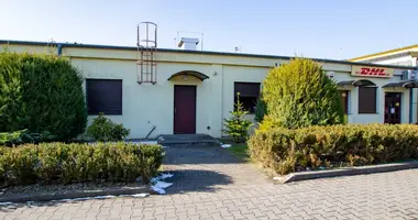 Boutique 880 m² dans Pila, Pologne