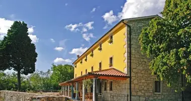 Hotel 550 m² en Rabac, Croacia