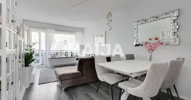 Wohnung 4 zimmer in Verwaltungsgemeinschaft Helsinki, Finnland