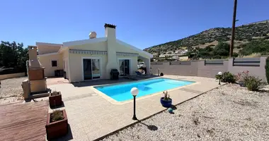 3 bedroom bungalow in Peyia, Cyprus