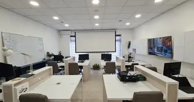 Bureau 982 m² dans Monténégro