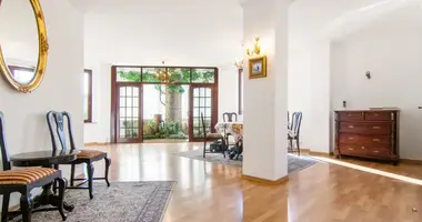 5 room apartment in Warsaw, Poland