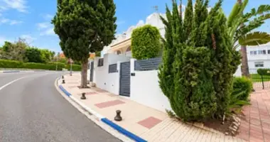 2 bedroom house in Artola, Spain
