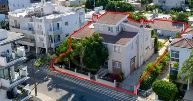 Maison 5 chambres dans Lakatameia, Chypre