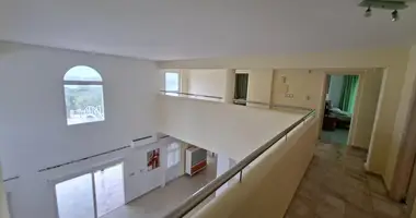 Maison 4 chambres dans Péyia, Chypre