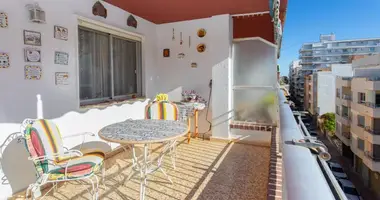 Penthouse 3 bedrooms in Torrevieja, Spain