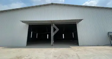 Gewerbefläche 2 450 m² in Sangkat Khmuonh, Kambodscha
