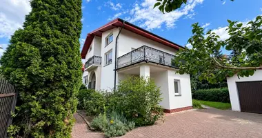 Haus 10 zimmer in Marki, Polen