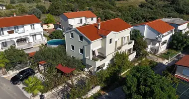 Hotel 340 m² w Banjol, Chorwacja