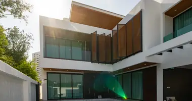 4 bedroom house in Pattaya City, Thailand