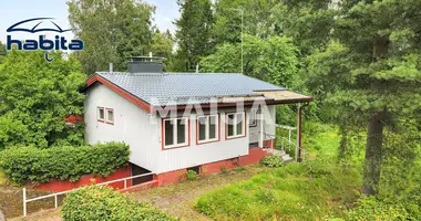 Dom w Helsinki sub region, Finlandia