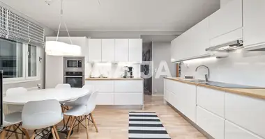5 bedroom house in Oulu sub-region, Finland
