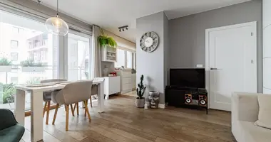 Квартира 2 комнаты в Варшава, Польша