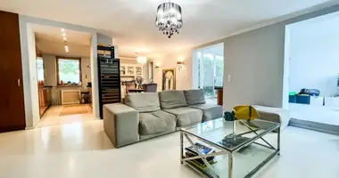 Appartement 4 chambres dans Varsovie, Pologne