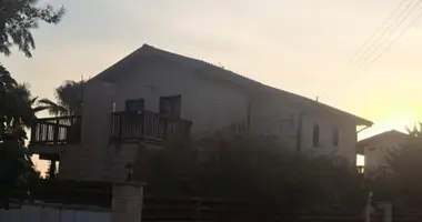 Haus 3 Schlafzimmer in Souni Zanatzia, Zypern