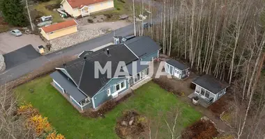 Haus 4 zimmer in Askola, Finnland