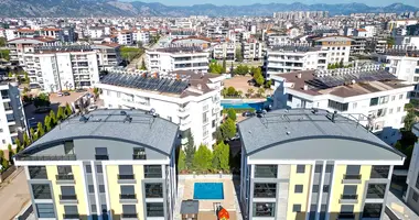 Bliźniak 7 pokojów w Dosemealti, Turcja